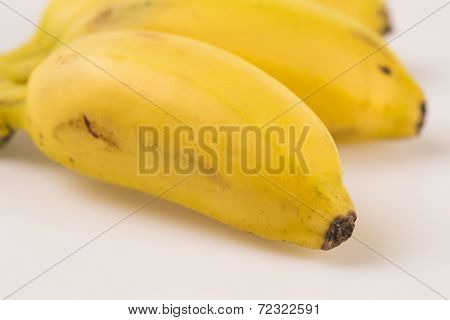 A banch of gold bananas
