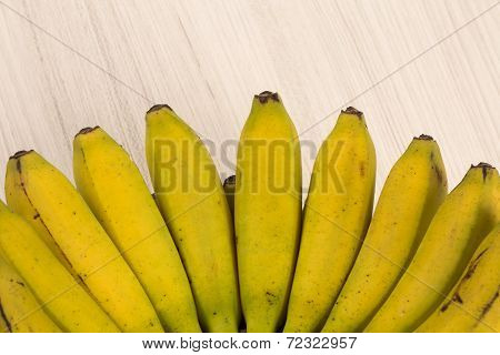 A banch of gold bananas