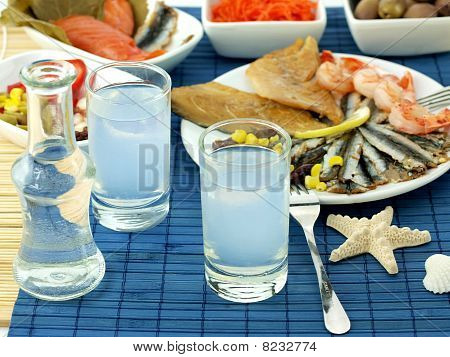 Meeresfrüchte und ouzo