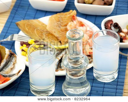 Deniz ürünleri ve Uzo