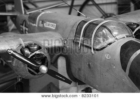 Küçük Model B52 uçan kale