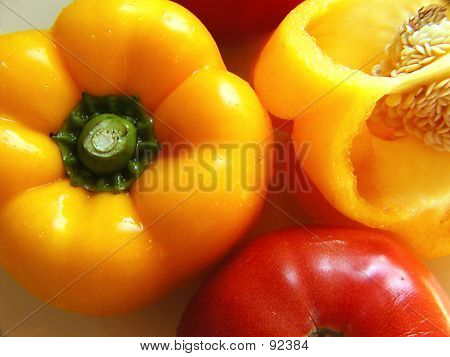 Paprika och tomater
