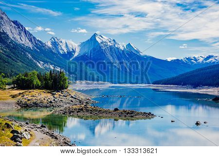 Medicine Lake, Jasper National Park, Alberta, Canada