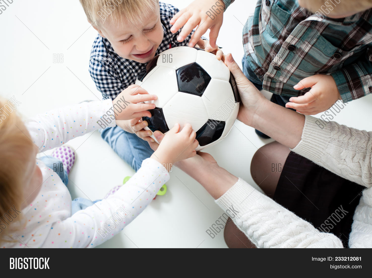 Hysterics in a child of 3 years: causes, methods of prevention and counseling by a psychologist Hysterics in a child of 3 years: causes, methods of prevention and counseling by a psychologist