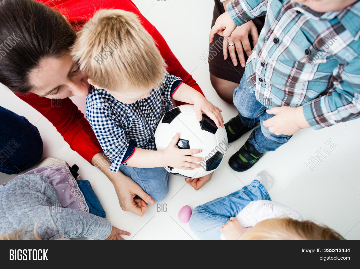 Hysterics in a child of 3 years: causes, methods of prevention and counseling by a psychologist Hysterics in a child of 3 years: causes, methods of prevention and counseling by a psychologist