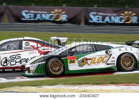 SEPANG, MALAYSIA - Juni 19: JLOCs Lamborghini Gallardo RGF-3 Autorennen unten Zuges 2 des Sepang