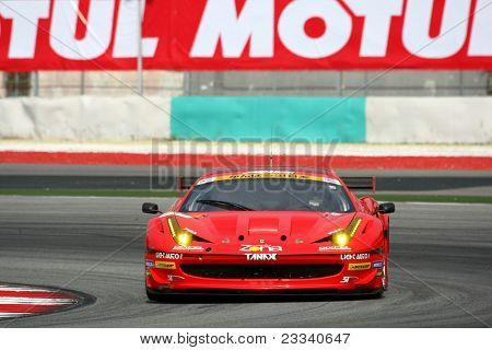 SEPANG, Malesia - 18 giugno: La Ferrari 458 auto di Jimgainer mette in alcuni giri di pratica nel Sepan