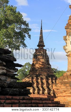 Wat Mahathat Is A Temple In Sukhothai Town Since Ancient Times. And Is The Temple Of Sukhothai Kingd