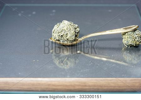 Jiaogulan Is A Plant Of The Cucurbit Family, Parts Of The Plant Are Prepared As Vegetables, Lettuce 