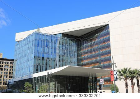 Los Angeles, Usa - April 5, 2014: Los Angeles Police Department Building. Lapd Was Formed In 1869 An