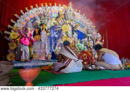Howrah, West Bengal, India - 24th October 2020 : Pran Protistha Of Goddess Durga By Worshipping Hind