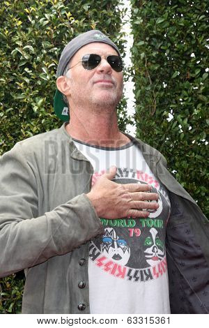 LOS ANGELES - APR 13:  Chad Smith at the John Varvatos 11th Annual Stuart House Benefit at  John Varvatos Boutique on April 13, 2014 in West Hollywood, CA