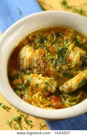 Boullion com carne de frango