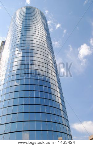 4_Filtered specchio edificio e Sky