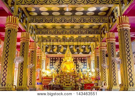 Chiang Mai - 18 November 2014 Buddha, Wat Phan Oun. This temple is one of the famous temples in the city of Chiang Mai.