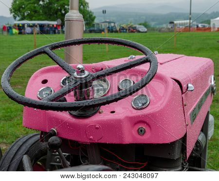 Bala Lake, Uk: May 27, 2018: Despite The Poor Weather, The Festival Of Transport Saw A Good Turn Out