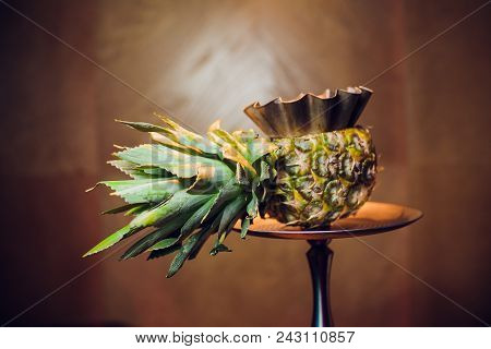 Stylish Hookah With The Aroma Pineapple For Relax.pineapple Shisha