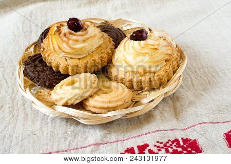 Fresh Homemade Open Patties With Cottage Cheese, Traditional Russian Pastry Vatrushka Or Sochnja, Ro