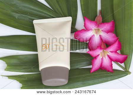 Natural Cosmetics For Skin Face Sunscreen Spf50 Of Lifestyle Woman Relax Summer