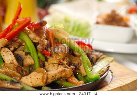 Original Fajita Sizzling Hot auf Eisenplatte