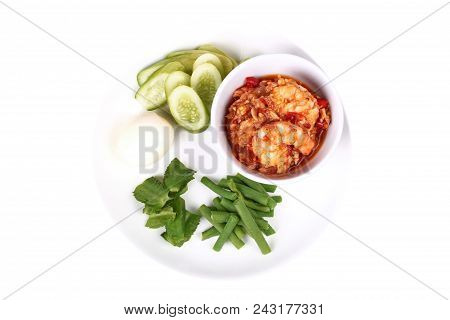 Isosated Of  Fresh Shrimp Chili Dip As Nam Prik Kung Sod  In Thai And Boiled Egg,green Bean ,winged 