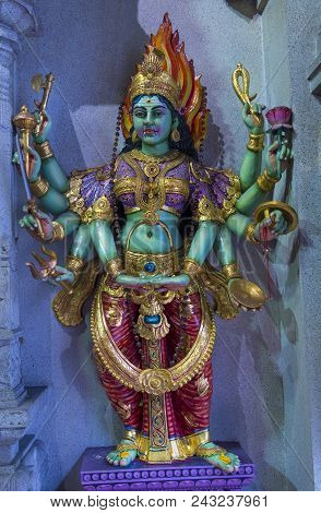 Singapore - Feb 24 : Statue In Sri Veeramakaliamman Temple In Little India, Singapore On February 24