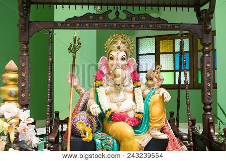 Ganesh Greeting Showing Photograph Of Lord Ganesha Idol  Decoration