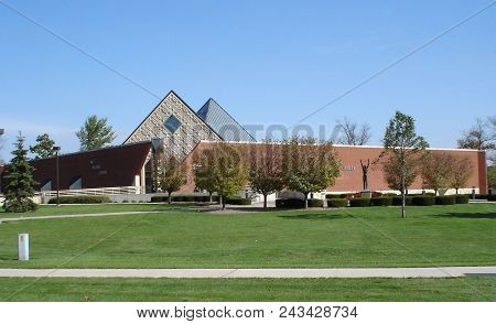 Pilgrim Library Under A Clear Blue Sky, Defiance College, Defiance, Oh, October 19, 2005