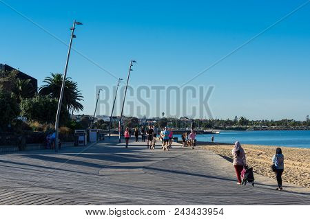 Melbourne, Australia - March 10, 2018: Boardwalk Along The St Kilda Foreshore. St Kilda Is A Fashion