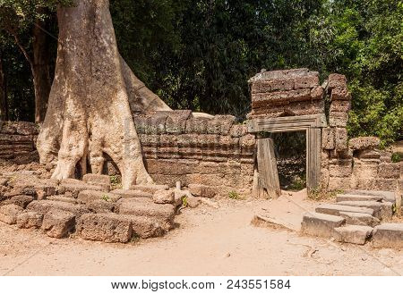 Historic Ruins Of Bayon Temple