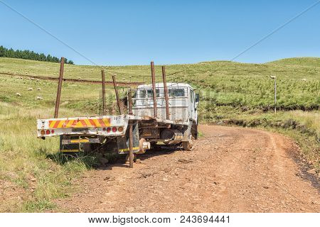 Pot River Pass, South Africa - March 27, 2018: A Broken Down Truck At The Bottom Of The Pot River Pa