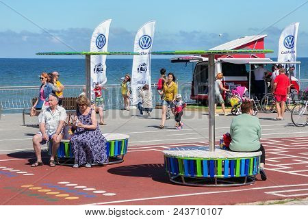 Zelenogradsk, Kaliningrad Region, Russia - July 29, 2017: Unknown People Resting On The Coast Of The