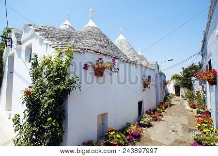 Trulli, Alberobello Village, Rione Monti, Province Of Bari, Puglia, Italy, Europe, Unesco World Heri