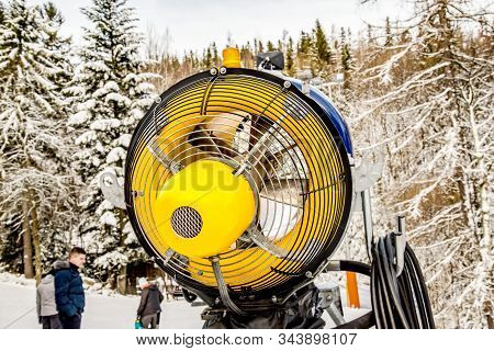 Yellow Snow Cannon Snow Maker Machine, Snow Gun For Production Of Snow On Ski Slopes