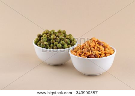 Indian Snacks : Mixture And Spiced Fried Green Peas