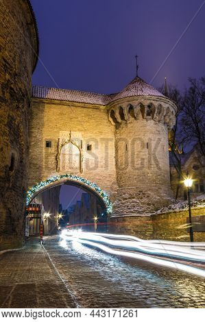 Beautiful Long-exposure View Of The Illuminated Great Coastal Gate, The Tower Fat Margaret And The P