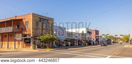 Gilmer, Texas, Usa - September 26, 2021: The Old Business District On Tyler Street