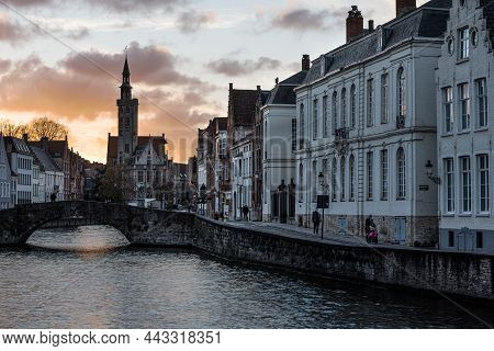 Bruges, West Flemish Region, Belgium - 11 15 2017: The Spiegelrei , The Royalbridge And The Poorters