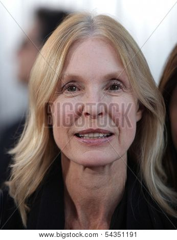 LOS ANGELES - OCT 02:  VICTORIA TENNANT arrives to the 