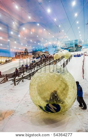 Ski Dubai Is An Indoor Ski Resort With 22,500 Square Meters Of Ski Area