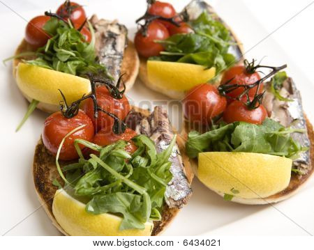 Pomodorini & sardella muffin