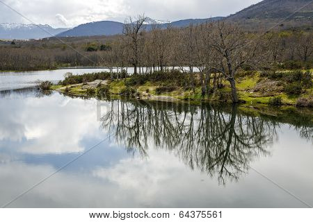 Ponton Reservoir The River Eresma In Segovia
