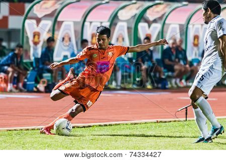 Sisaket Thailand-october 15: Jakkapong Somboon Of Sisaket Fc. In Action During Thai Premier League B