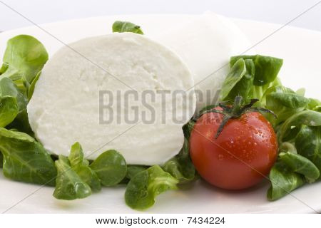 Mozzarella Bufala og salat