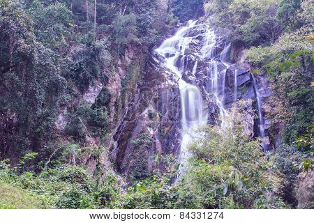 Mae Tia Waterfall, Ob Lung National Park In Chiangmai Thailand