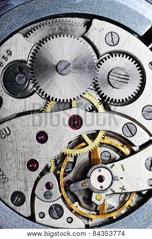 Watch Gears