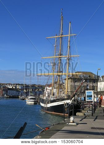 Tall Sailing Ship
