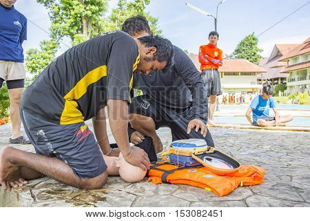CPR AND AED TRAINING COURSE OCTOBER 21-22 2016 THAILAND : CPR and AED training victim child drowning at Kanchanaburi Thailand October 21-22 2016