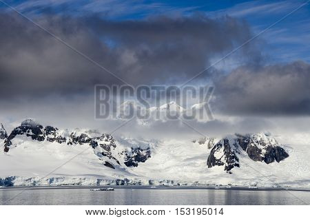 Antarctica - Antarctic Peninsula - Palmer Archipelago - Neumayer Channel - Global warming - Fairytale landscape