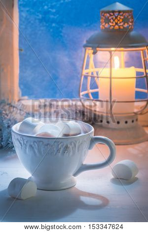 Enjoy Your Sweet Christmas Chocolate With Marshmallows